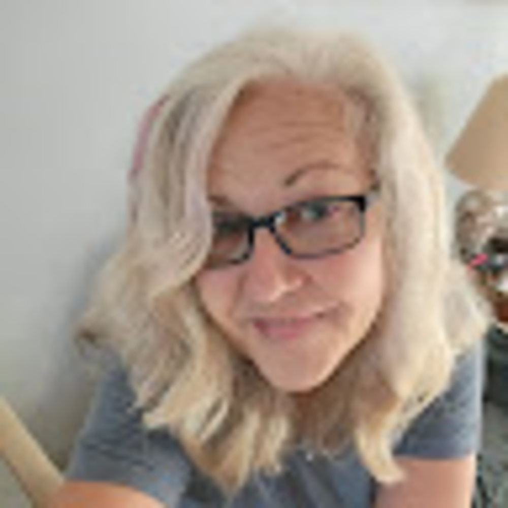 Meet your Posher, Lori
